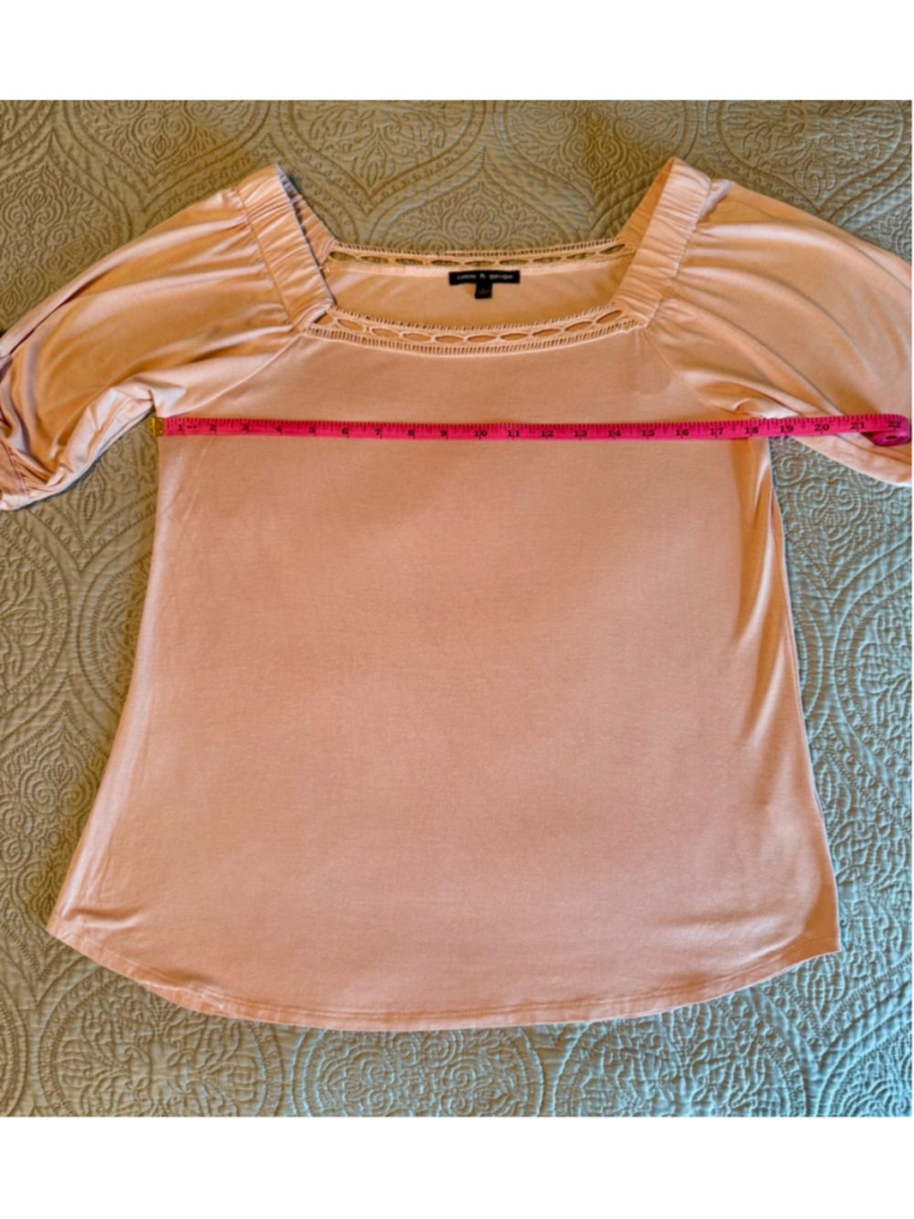 Women's Cable & Gauge Blouse Size L Pink Crochet Neck Tie Sleeve Top - Picture 5 of 8